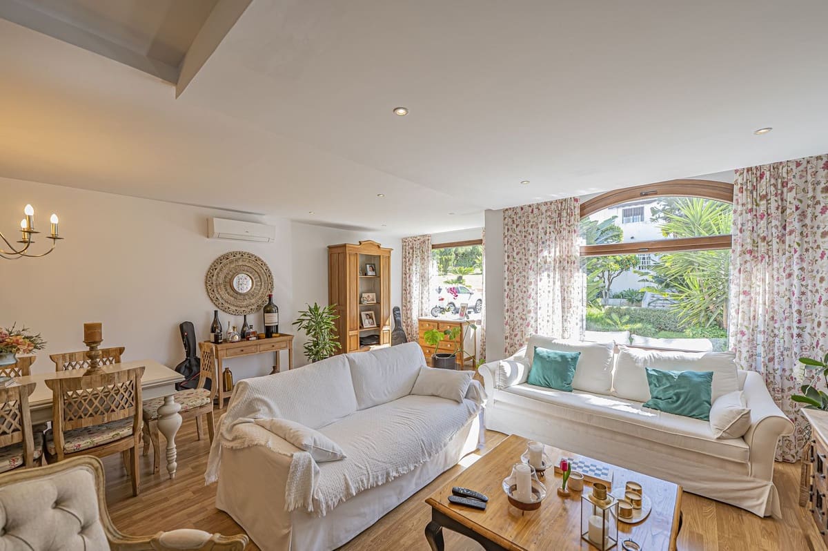 2 chambre Maison de Ville à vendre à Atalaya-Isdabe avec piscine - 549 000 € (Ref: 9855606)