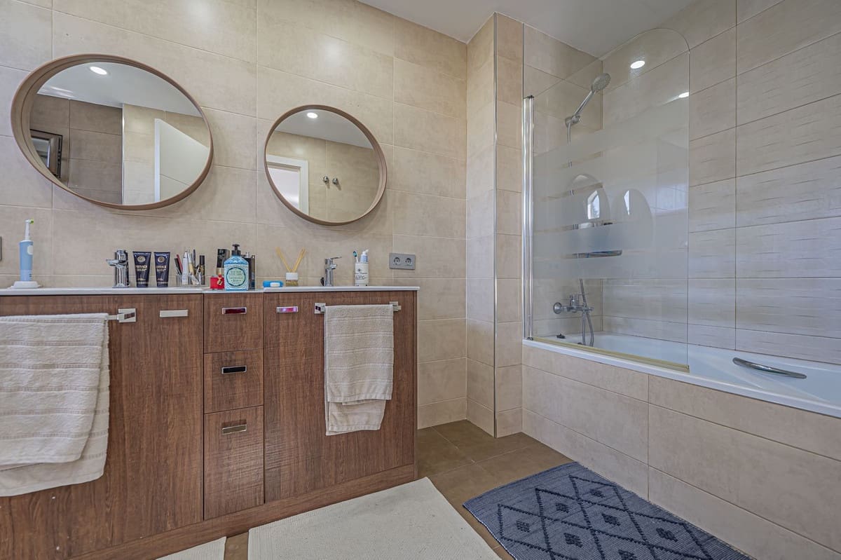 2 chambre Maison de Ville à vendre à Atalaya-Isdabe avec piscine - 549 000 € (Ref: 9855606)