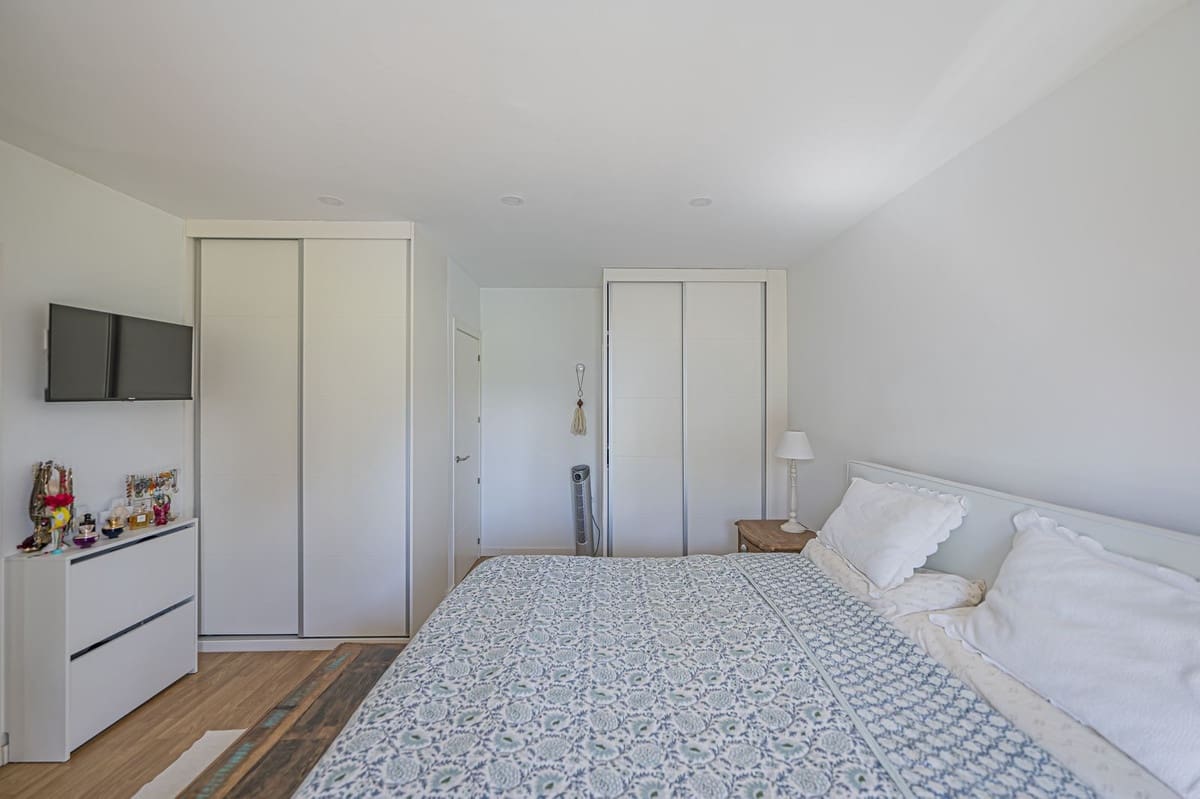 2 chambre Maison de Ville à vendre à Atalaya-Isdabe avec piscine - 549 000 € (Ref: 9855606)