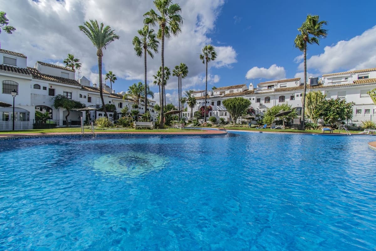 2 chambre Maison de Ville à vendre à Atalaya-Isdabe avec piscine - 549 000 € (Ref: 9855606)