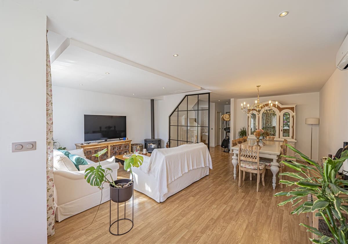 2 chambre Maison de Ville à vendre à Atalaya-Isdabe avec piscine - 549 000 € (Ref: 9855606)
