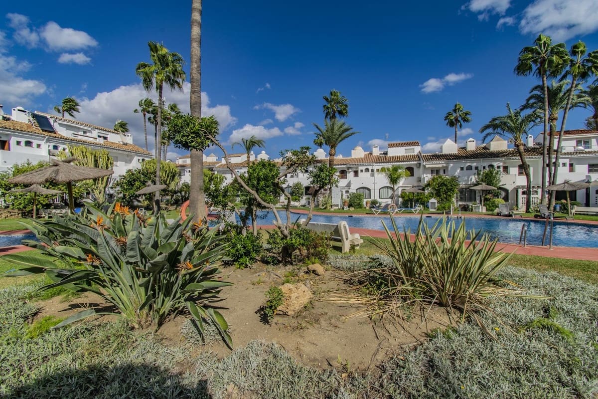 2 chambre Maison de Ville à vendre à Atalaya-Isdabe avec piscine - 549 000 € (Ref: 9855606)