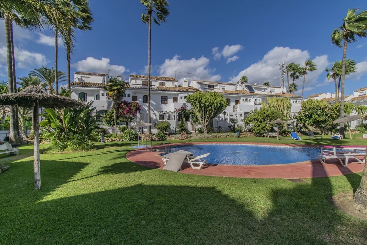 2 chambre Maison de Ville à vendre à Atalaya-Isdabe avec piscine - 549 000 € (Ref: 9855606)