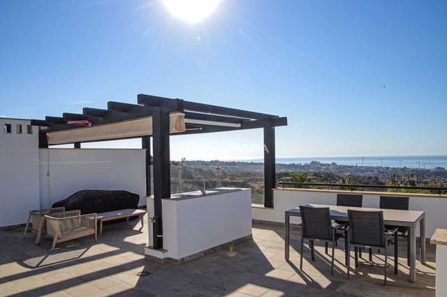 4 soveværelse Byhus til salg i Marbella med swimmingpool - € 1.000.000 (Ref: 9855607)