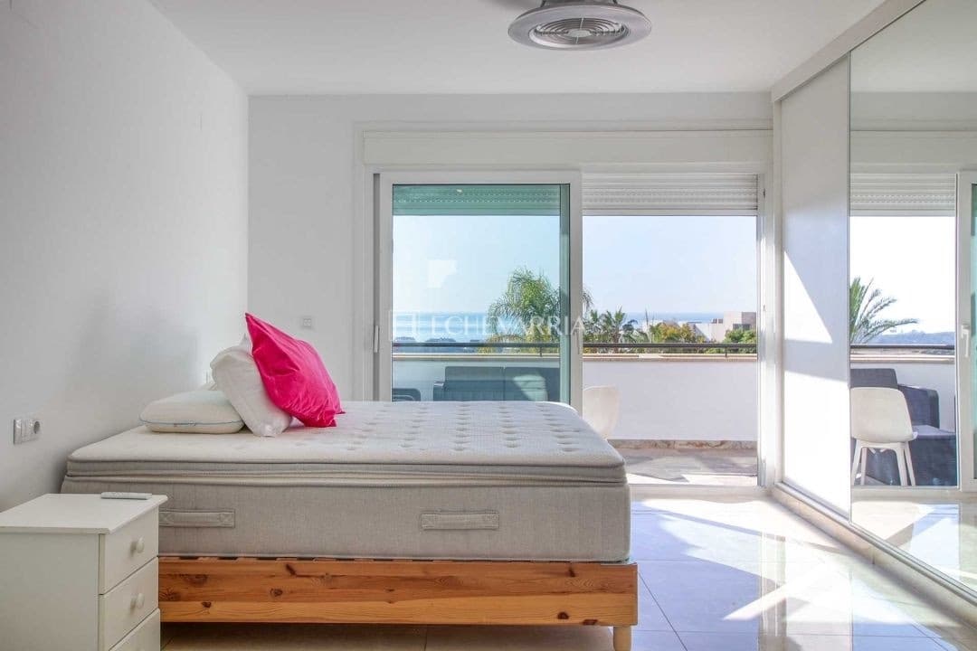 4 bedroom Townhouse for sale in Marbella with pool - € 1,000,000 (Ref: 9855607)