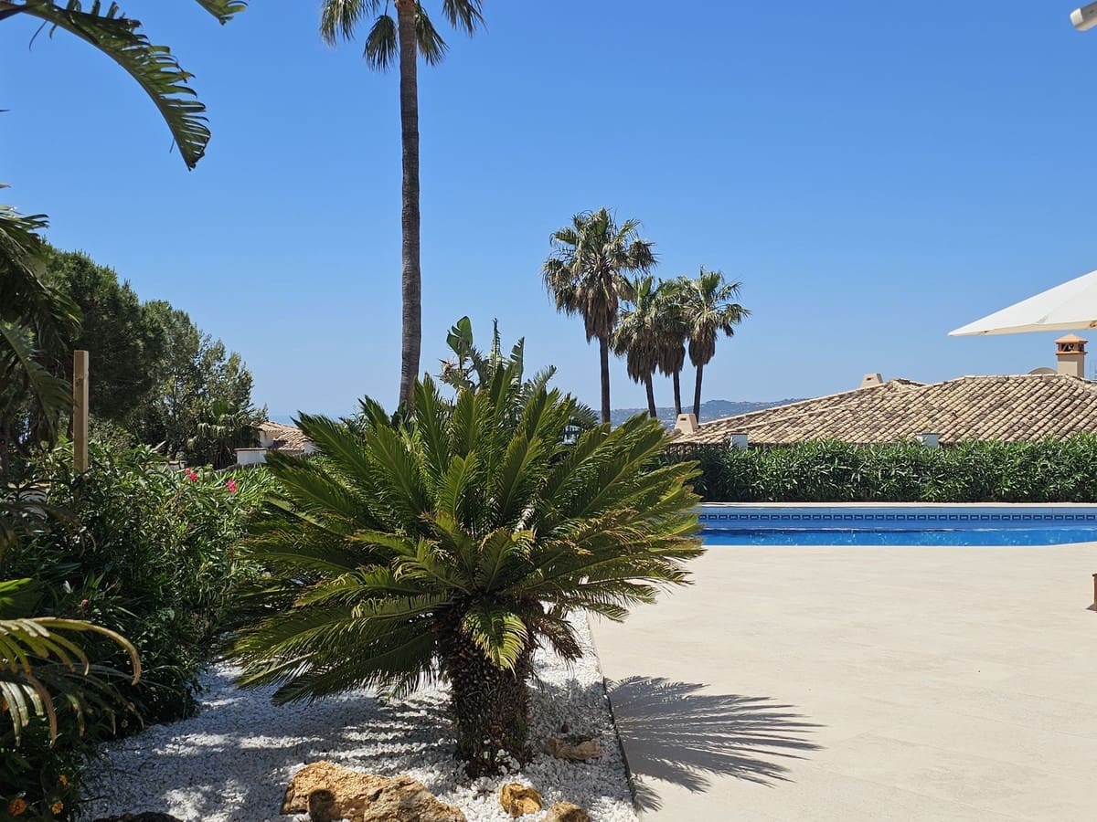4 soveværelse Villa til salg i Mijas med swimmingpool garage - € 1.400.000 (Ref: 9855608)