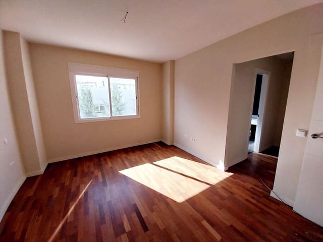 4 sypialnia Dom na sprzedaż w Calahonda, Mijas z basenem garażem - 639 000 € (Ref: 9855609)