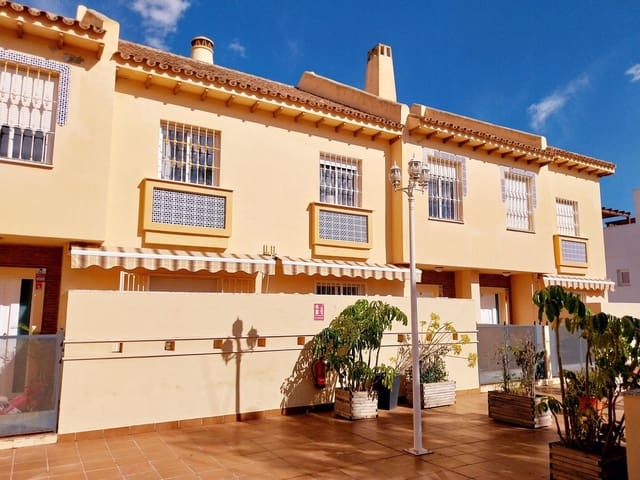 4 sypialnia Dom na sprzedaż w Calahonda, Mijas z basenem garażem - 639 000 € (Ref: 9855609)