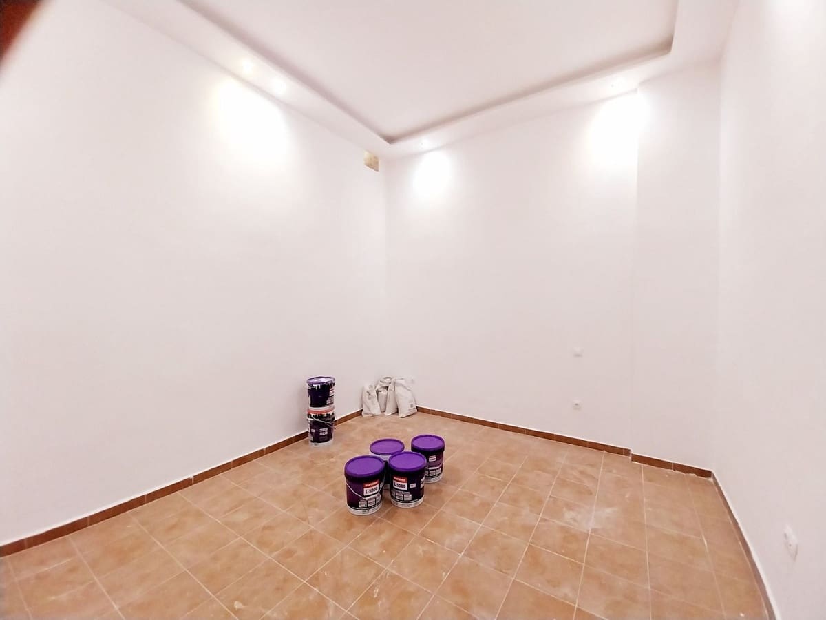 4 sypialnia Dom na sprzedaż w Calahonda z basenem garażem - 639 000 € (Ref: 9855609)