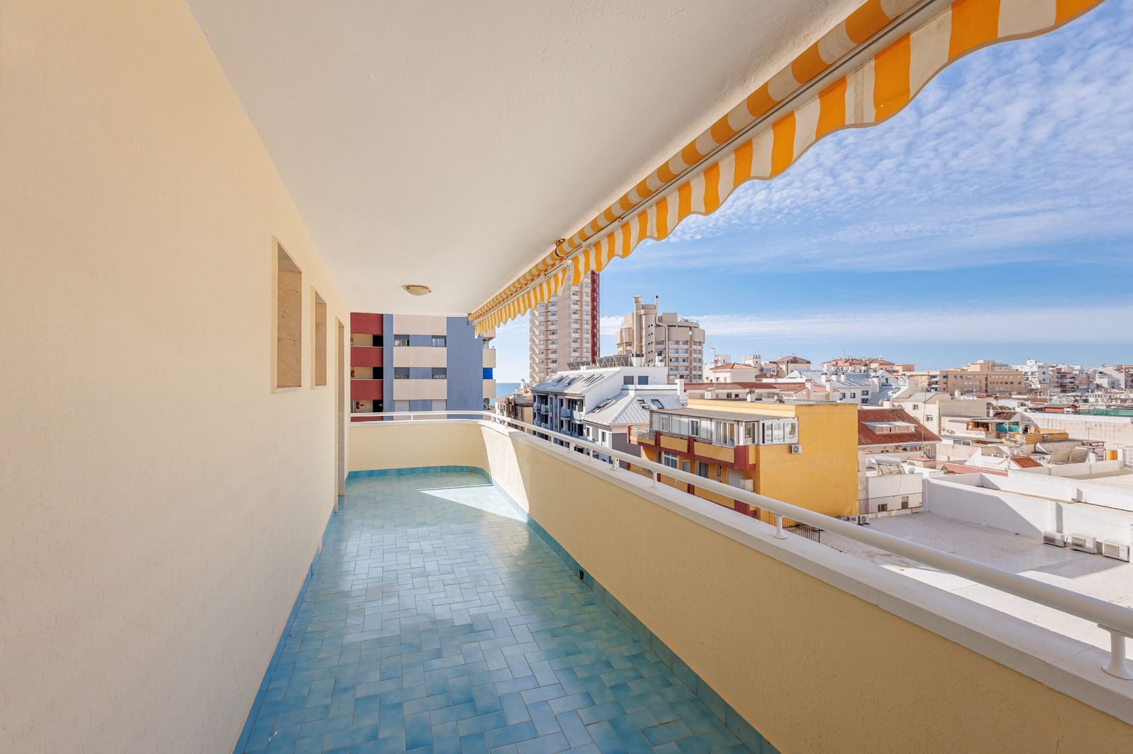 2 Zimmer Apartment zu verkaufen in Fuengirola - 479.000 € (Ref: 9857694)