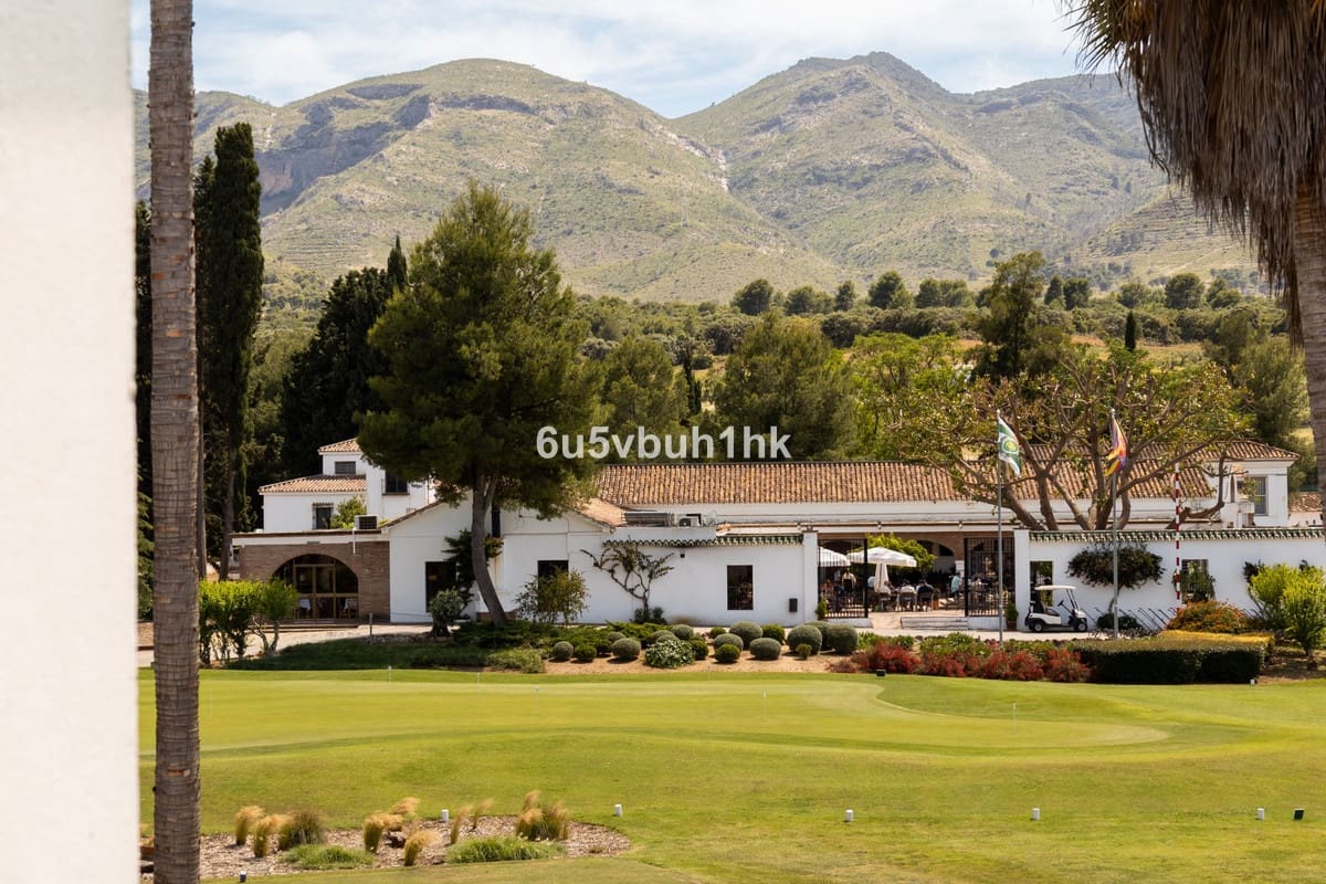 2 soverom Hus til salgs i Alhaurin de la Torre - € 419 000 (Ref: 9857697)