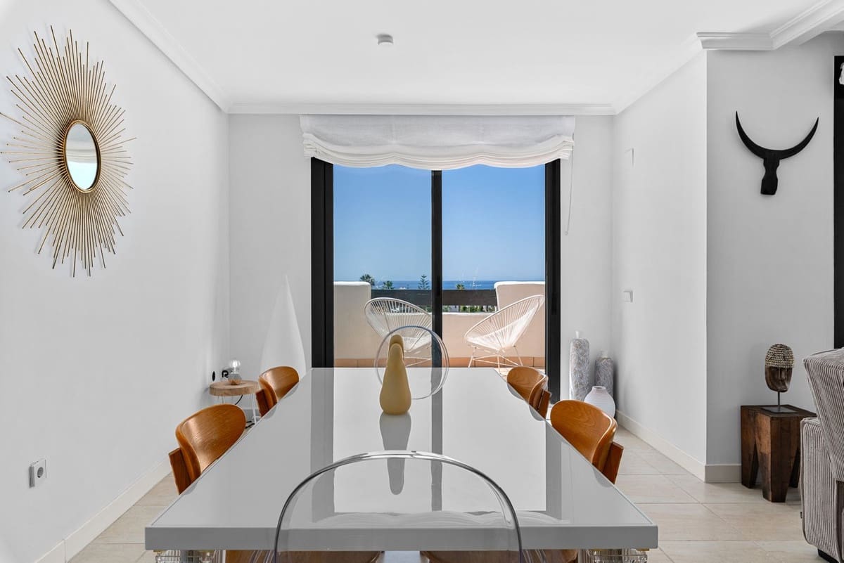 3 soverom Hus til salgs i New Golden Mile med svømmebasseng garasje - € 625 000 (Ref: 9857698)