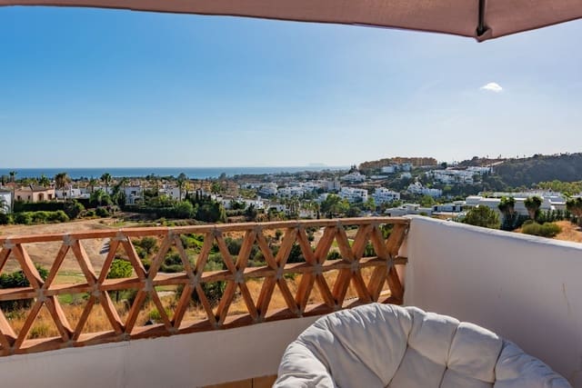 3 soverom Hus til salgs i Selwo, Estepona med svømmebasseng garasje - € 625 000 (Ref: 9857698)