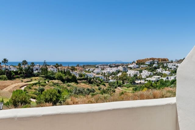 3 soverom Hus til salgs i Selwo, Estepona med svømmebasseng garasje - € 625 000 (Ref: 9857698)