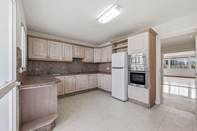 4 Zimmer Haus zu verkaufen in La Dama de Noche - La Alzambra, Marbella mit Pool Garage - 625.000 € (Ref: 9858156)