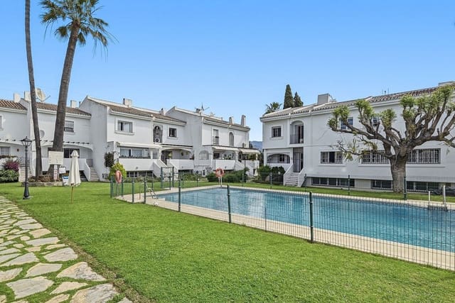 4 Zimmer Haus zu verkaufen in La Dama de Noche - La Alzambra, Marbella mit Pool Garage - 625.000 € (Ref: 9858156)