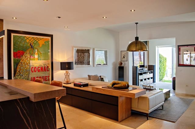 3 sypialnia Dom na sprzedaż w La Cala Golf, Mijas z basenem - 749 000 € (Ref: 9861997)