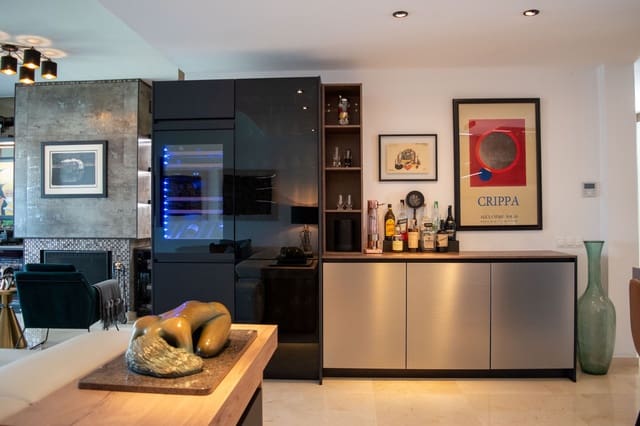 3 sypialnia Dom na sprzedaż w La Cala Golf, Mijas z basenem - 749 000 € (Ref: 9861997)