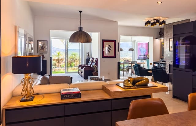 3 sypialnia Dom na sprzedaż w La Cala Golf, Mijas z basenem - 749 000 € (Ref: 9861997)