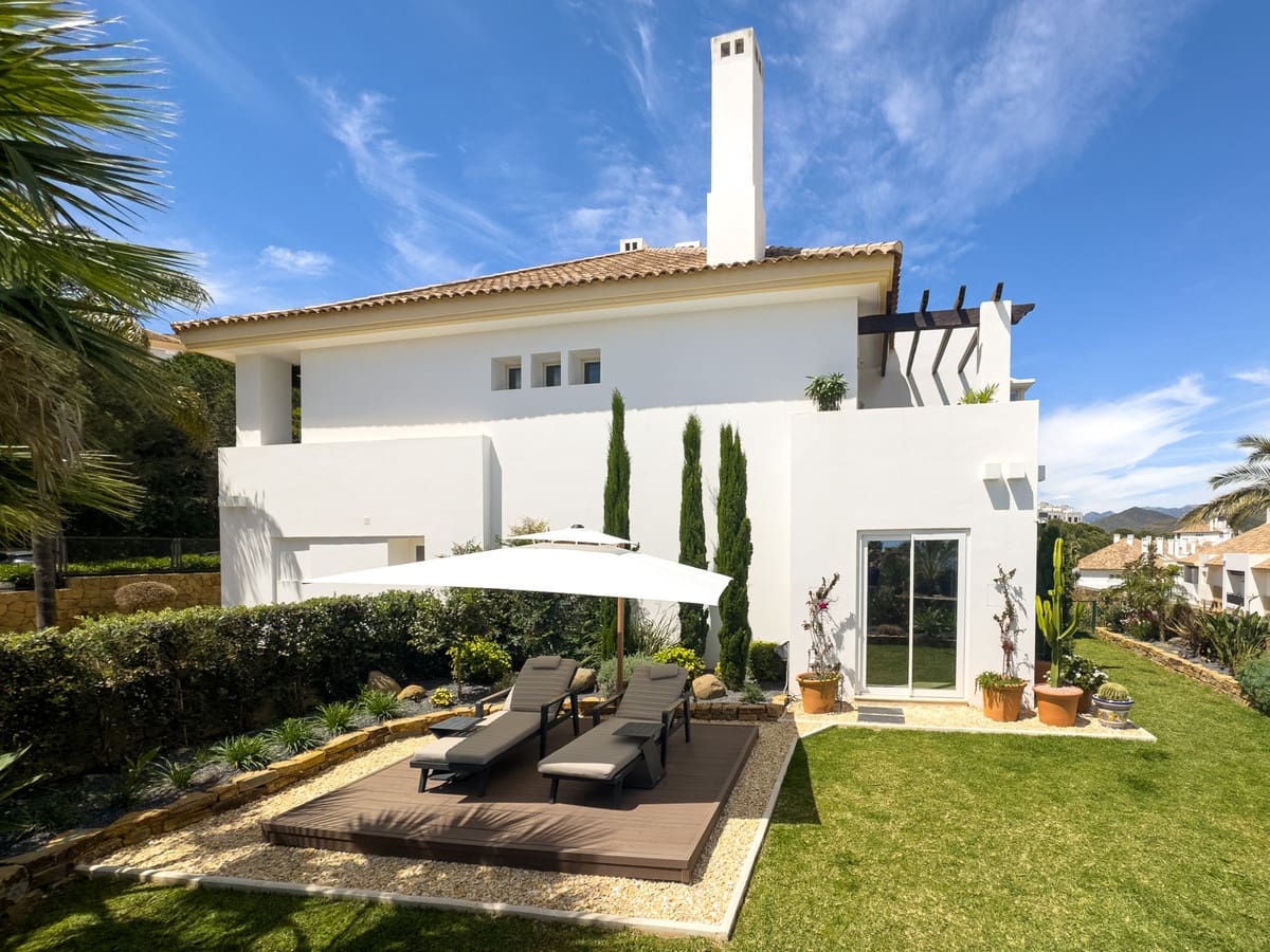 3 sypialnia Dom na sprzedaż w La Cala Golf z basenem - 749 000 € (Ref: 9861997)