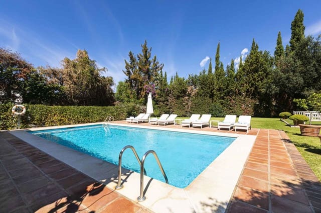 5 quarto Moradia para venda em Elviria, Marbella com piscina - 2 290 000 € (Ref: 9861998)