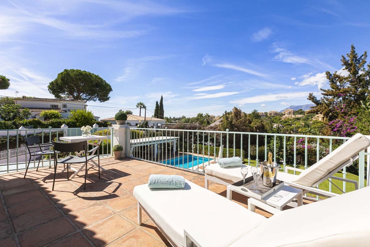 5 quarto Moradia para venda em Elviria com piscina - 2 290 000 € (Ref: 9861998)
