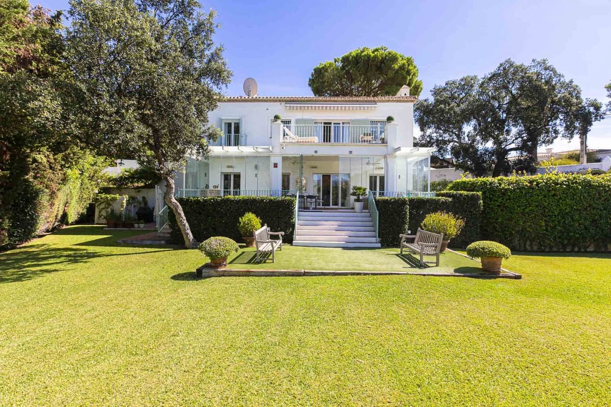5 quarto Moradia para venda em Elviria com piscina - 2 290 000 € (Ref: 9861998)