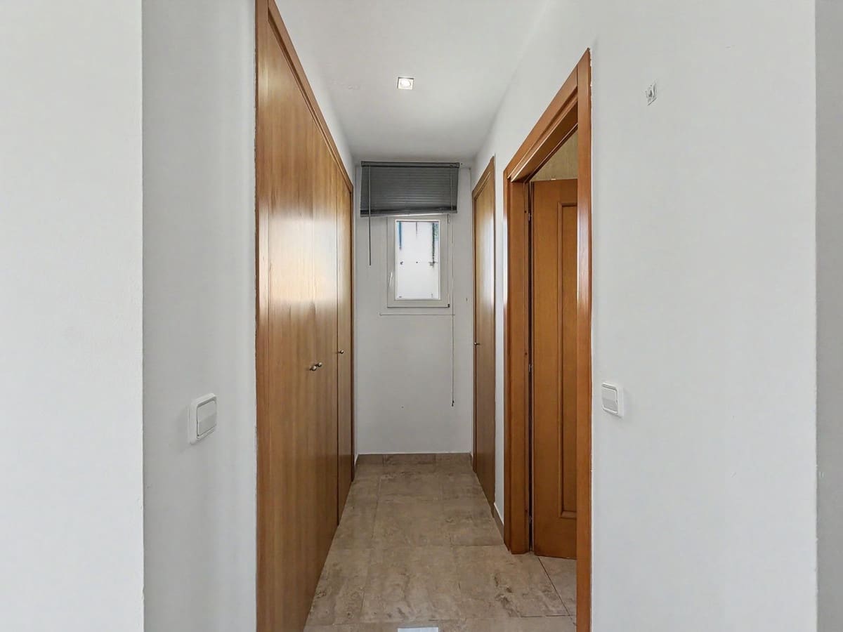 6 sovrum Villa till salu i Manilva med pool - 550 000 € (Ref: 9861999)