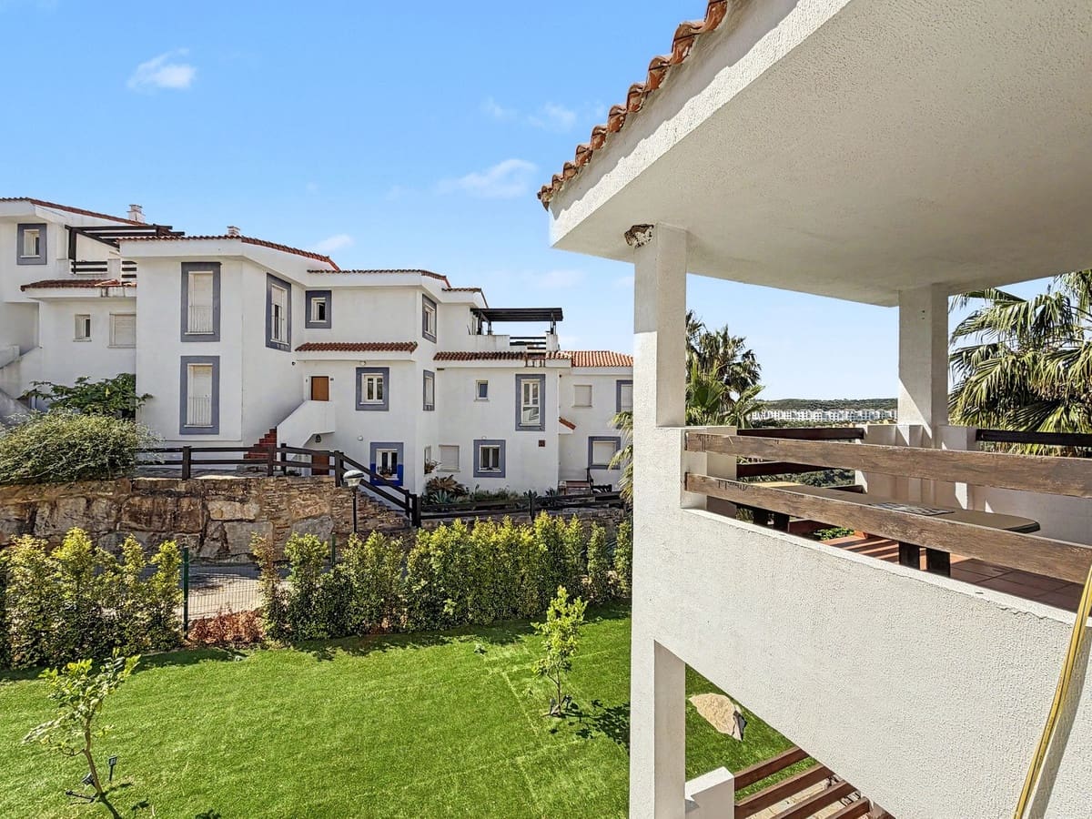 6 sovrum Villa till salu i Manilva med pool - 550 000 € (Ref: 9861999)