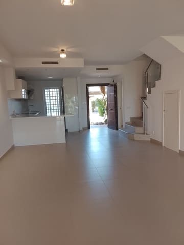 3 bedroom Semi-detached Villa for sale in El Paraíso, Benahavís with pool - € 676,000 (Ref: 9862004)