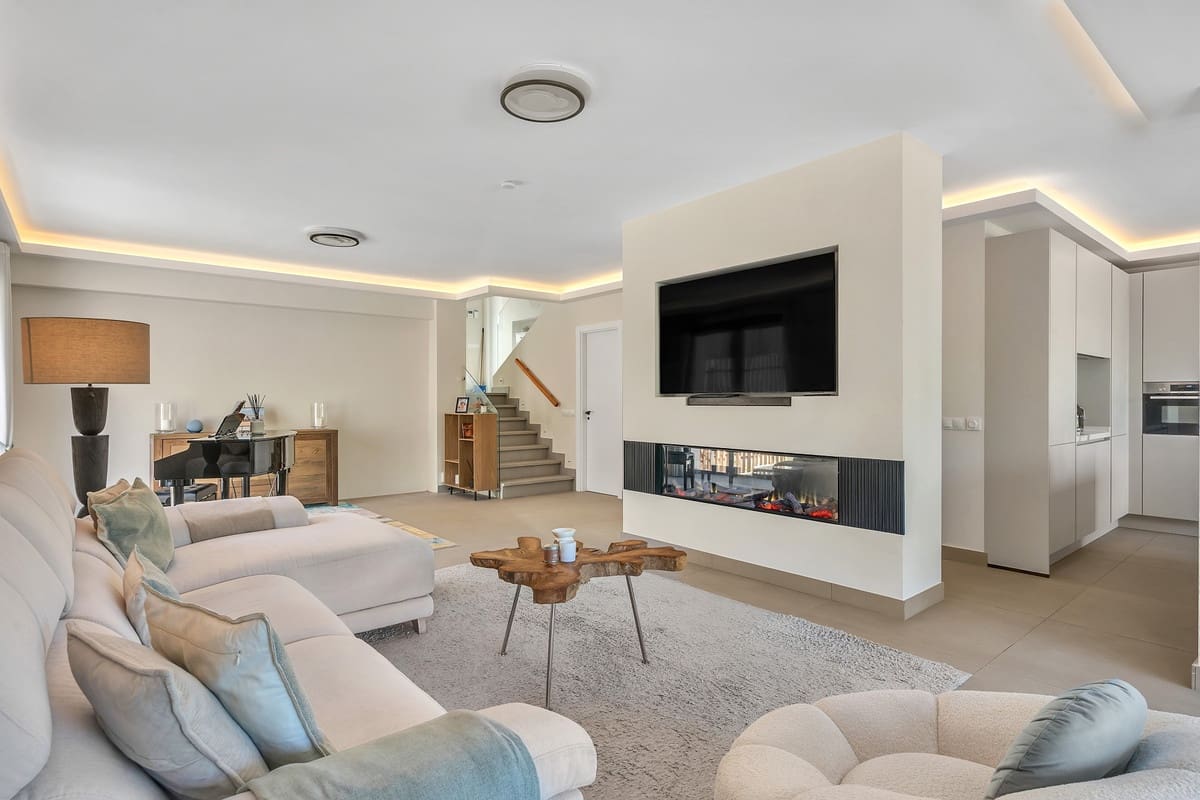 4 bedroom Villa for sale in Guadalmina with pool - € 2,200,000 (Ref: 9865347)