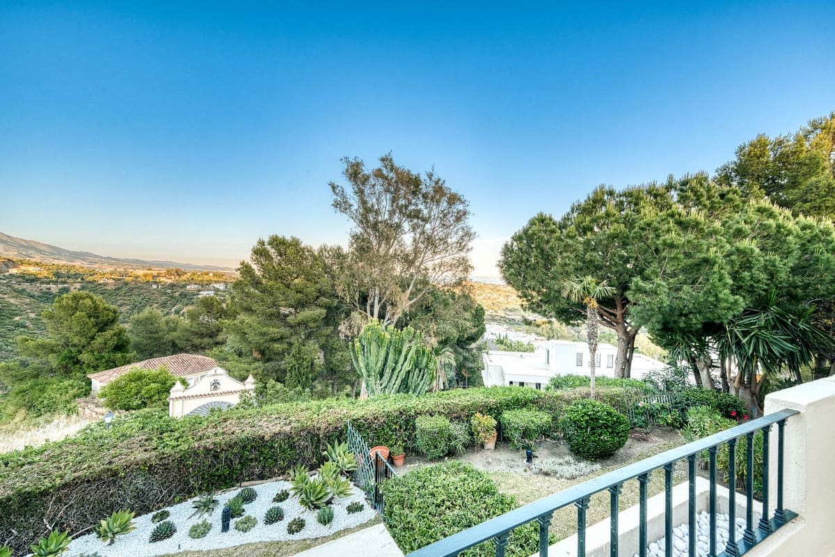 4 soveværelse Byhus til salg i La Quinta - € 1.695.000 (Ref: 9865348)