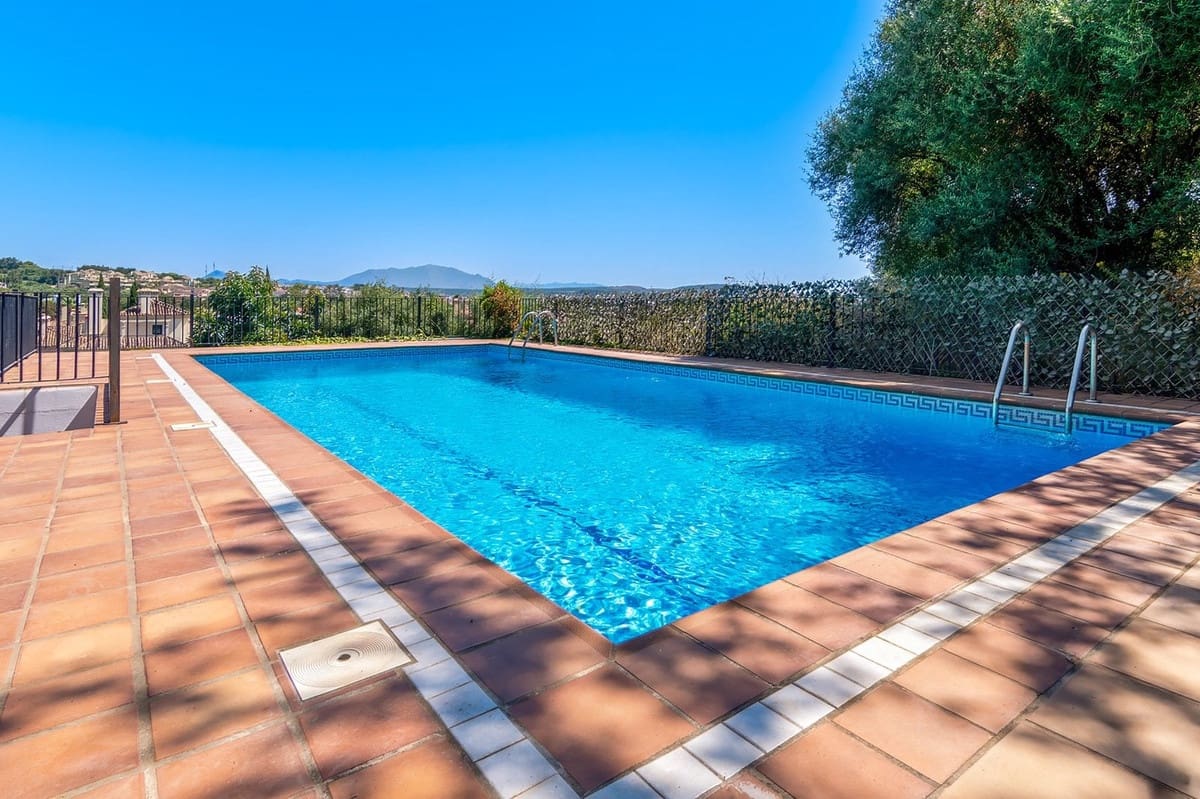 5 chambre Villa/Maison à vendre à Sotogrande avec piscine garage - 1 550 000 € (Ref: 9865351)