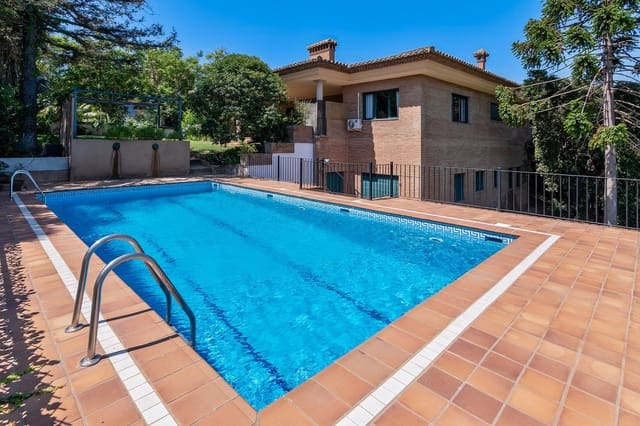 5 chambre Villa/Maison à vendre à Sotogrande Costa, San Roque avec piscine garage - 1 550 000 € (Ref: 9865351)