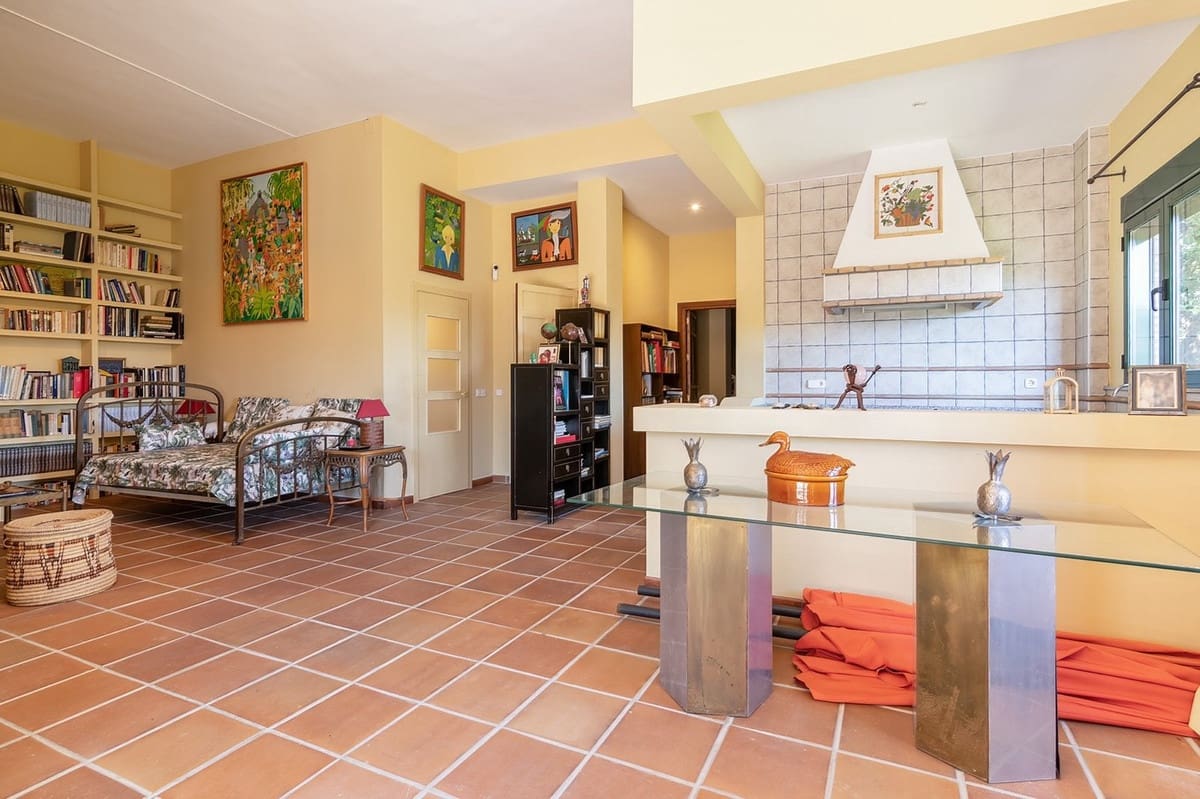 5 chambre Villa/Maison à vendre à Sotogrande avec piscine garage - 1 550 000 € (Ref: 9865351)