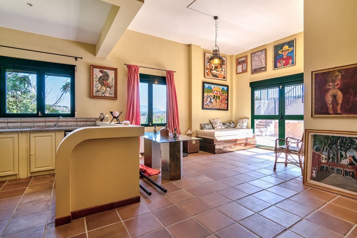 5 chambre Villa/Maison à vendre à Sotogrande avec piscine garage - 1 550 000 € (Ref: 9865351)