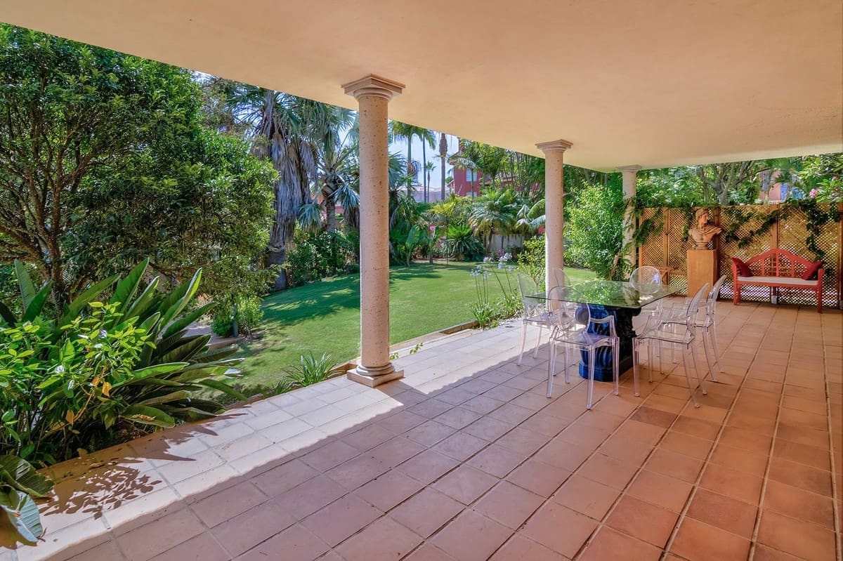 5 chambre Villa/Maison à vendre à Sotogrande avec piscine garage - 1 550 000 € (Ref: 9865351)