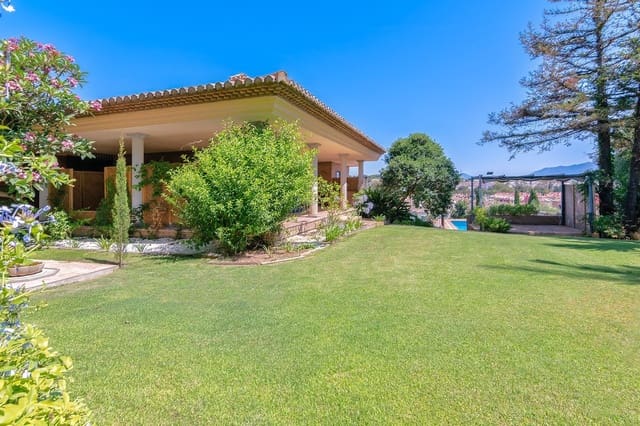 5 chambre Villa/Maison à vendre à Sotogrande Costa, San Roque avec piscine garage - 1 550 000 € (Ref: 9865351)