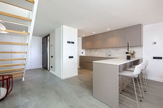 4 slaapkamer Huis te koop in Centro, Estepona met zwembad - € 1.395.000 (Ref: 9867113)