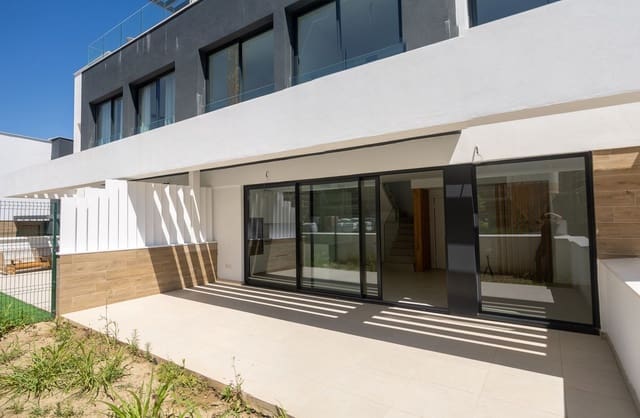 Pareado de 3 habitaciones en Atalaya-Isdabe, Estepona en venta con piscina - 795.000 € (Ref: 9870249)