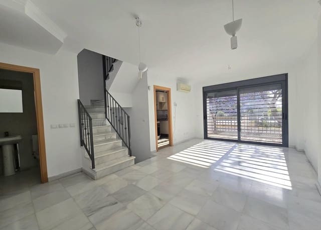 4 sypialnia Dom blizniak na sprzedaż w Benalmadena Costa, Benalmádena z garażem - 440 000 € (Ref: 9870252)