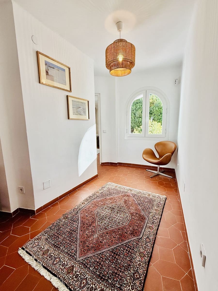 4 bedroom Semi-detached Villa for sale in Los Monteros with pool - € 720,000 (Ref: 9873204)