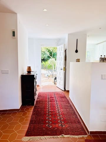 4 bedroom Semi-detached Villa for sale in Los Monteros, Marbella with pool - € 720,000 (Ref: 9873204)