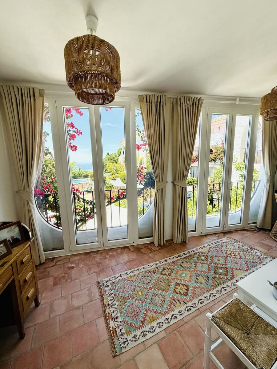 4 bedroom Semi-detached Villa for sale in Los Monteros with pool - € 720,000 (Ref: 9873204)