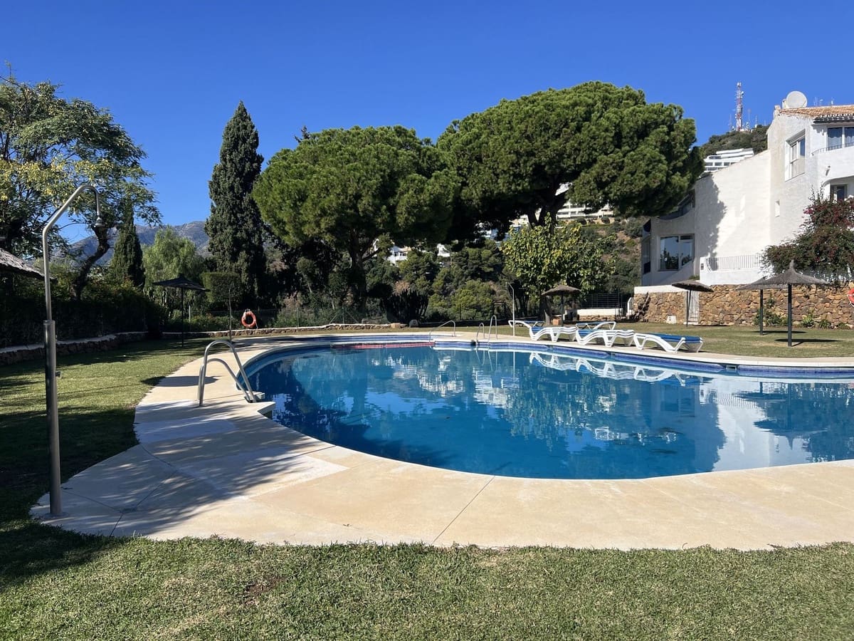 4 bedroom Semi-detached Villa for sale in Los Monteros with pool - € 720,000 (Ref: 9873204)