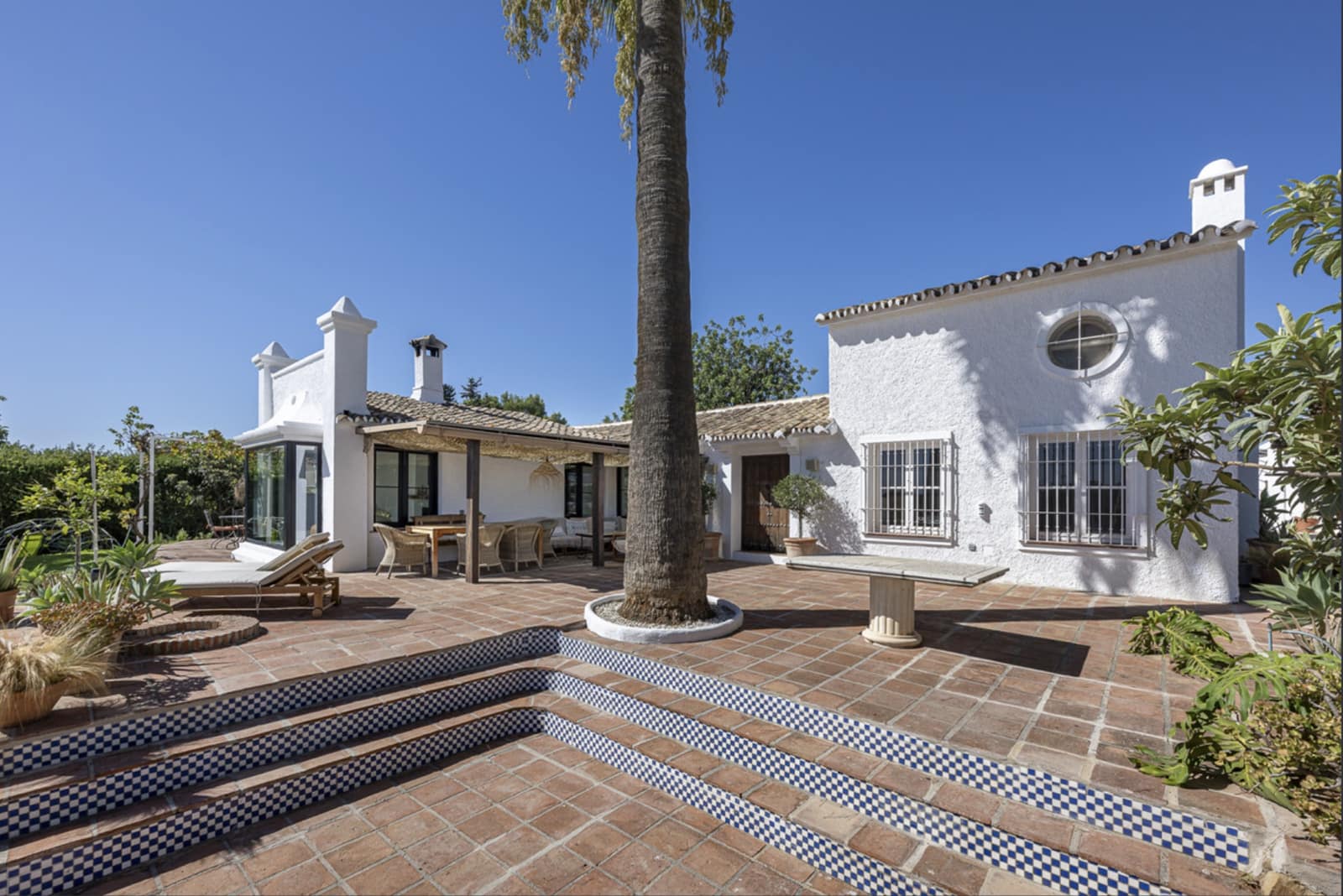 3 soverom Villa til salgs i San Pedro de Alcantara med svømmebasseng - € 1 650 000 (Ref: 9876007)