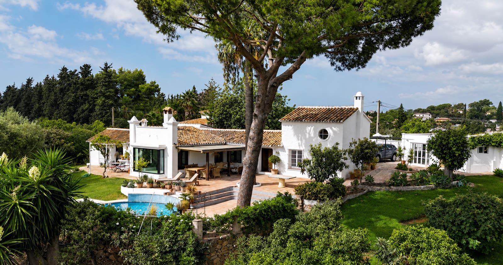 3 soverom Villa til salgs i San Pedro de Alcantara med svømmebasseng - € 1 650 000 (Ref: 9876007)