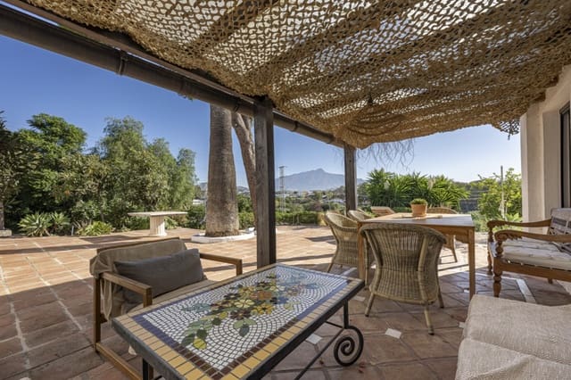 3 soverom Villa til salgs i San Pedro de Alcántara Pueblo, Marbella med svømmebasseng - € 1 650 000 (Ref: 9876007)