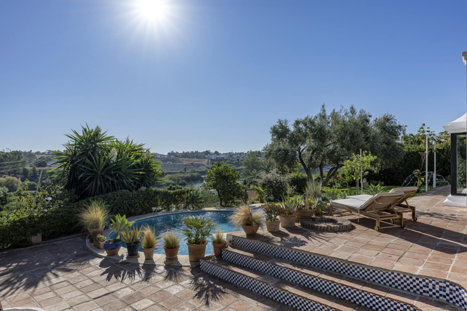 3 soverom Villa til salgs i San Pedro de Alcantara med svømmebasseng - € 1 650 000 (Ref: 9876007)