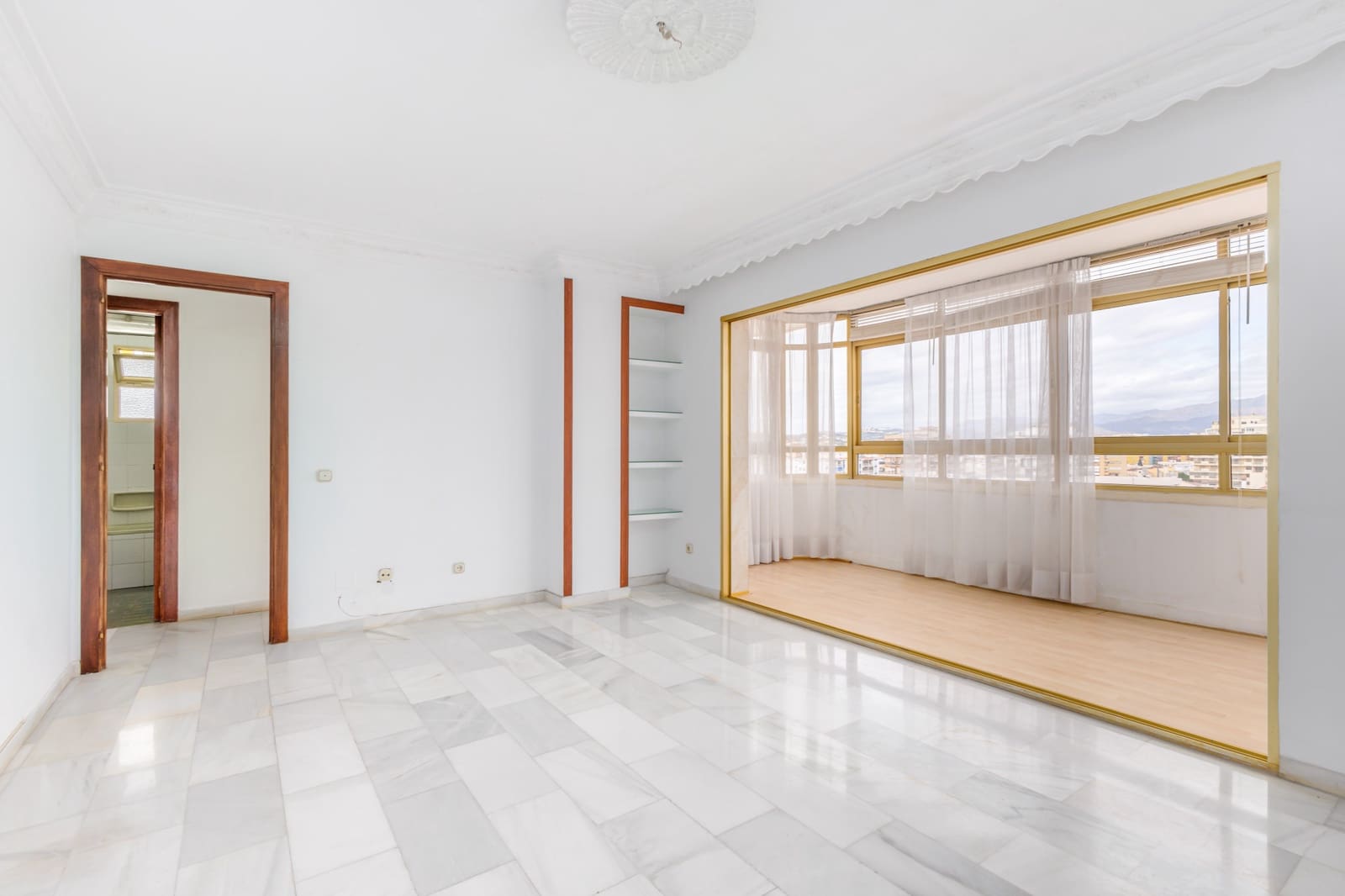 3 Zimmer Apartment zu verkaufen in Fuengirola - 460.000 € (Ref: 9876015)